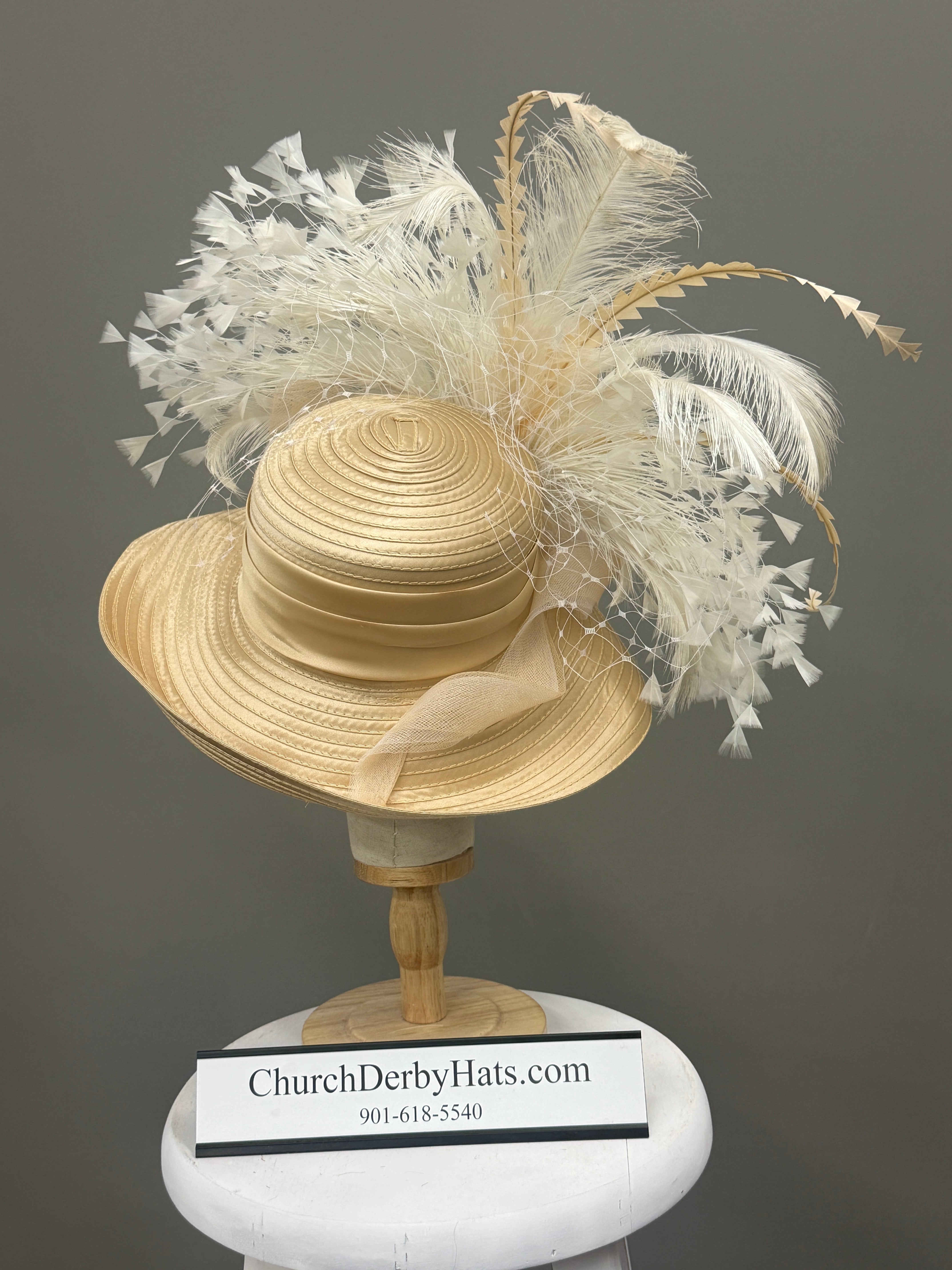 Crème brûlée - Kentucky Derby Hat